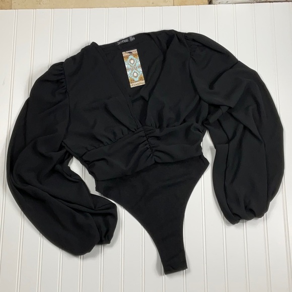 NWT- RUCHED WAIST VOLUME SLEEVE BODYSUIT. Size 4 - Picture 2 of 8